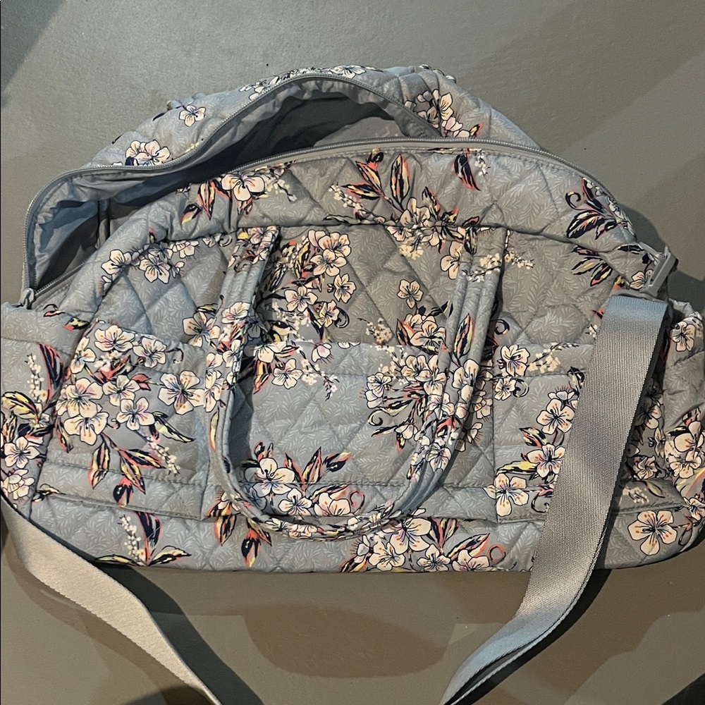 Vera Bradley Floral Quilted Travel Bag - Light Gray